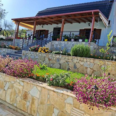 Villa Sana Rooms Пермет Екстер'єр фото