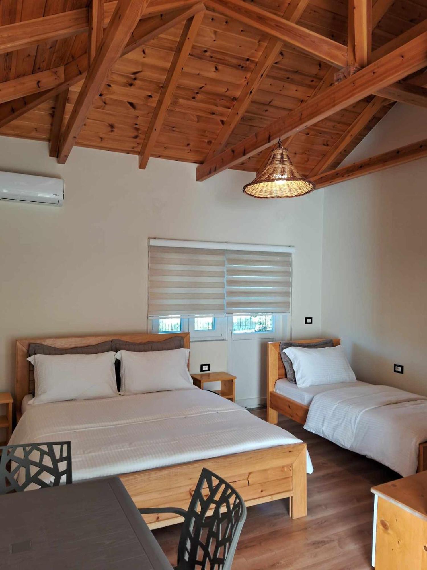 Villa Sana Rooms Пермет Екстер'єр фото