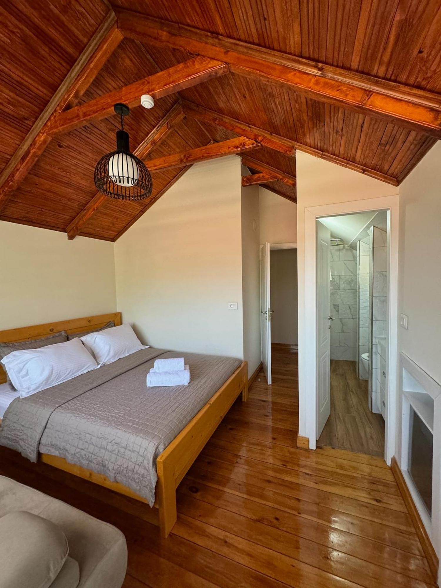 Villa Sana Rooms Пермет Екстер'єр фото